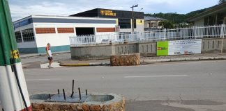 Estão prontas as sapatas de pórtico na Rua Santo Inácio