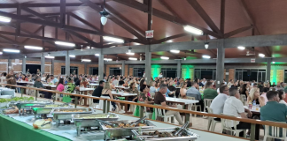 Neotur realiza jantar em evento da Cooperativa Sicredi