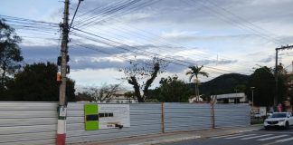 Justiça suspende obra da praça e rua coberta